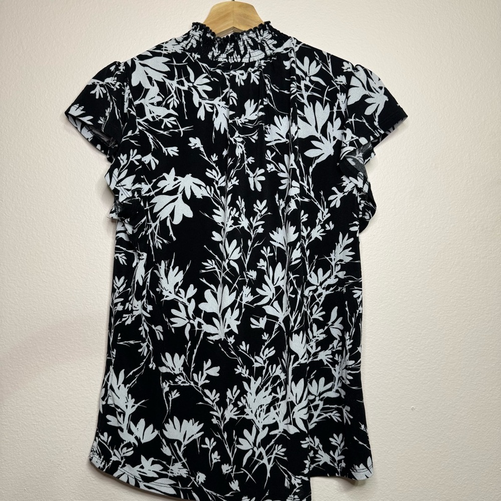 Adrienne Vitadini Floral Black and White Women's Top - Picture 5 of 7
